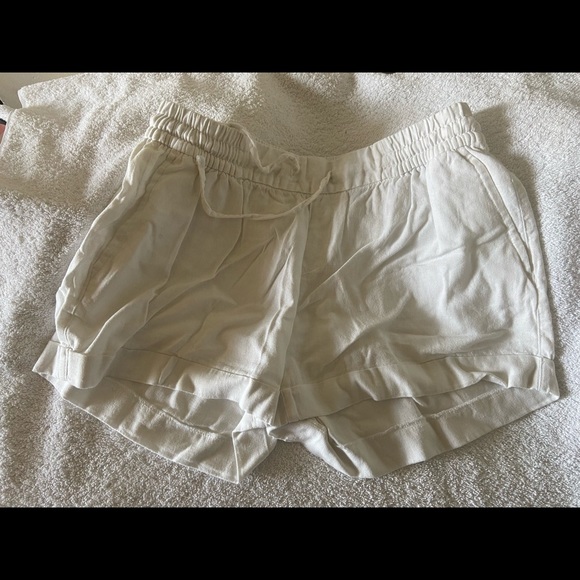 Short - Picture 2 of 6